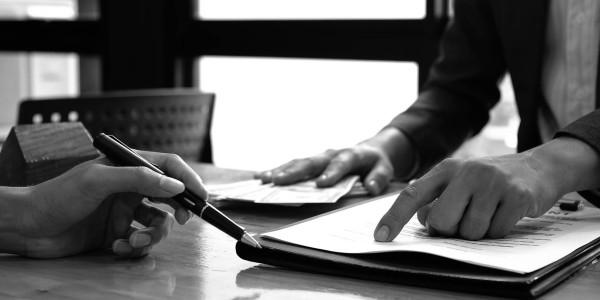 Derecho Inmobiliario / Abogados Inmobiliarios Olmeda de las Fuentes · Resolución de Disputas / Conflictos entre Arrendadores e Inquilinos