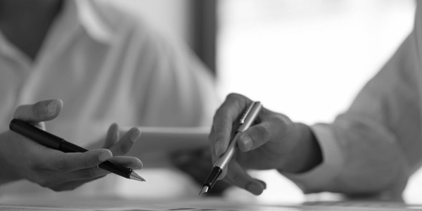 Derecho Inmobiliario / Abogados Inmobiliarios Olmeda de las Fuentes · Redacción y Revisión de Contratos de Compraventa de Inmuebles