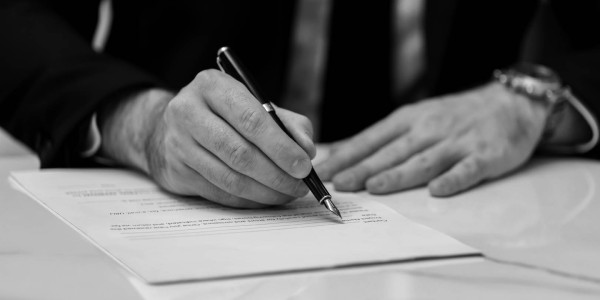 Derecho Inmobiliario / Abogados Inmobiliarios Olmeda de las Fuentes · Redacción y Revisión de Contratos de Arras