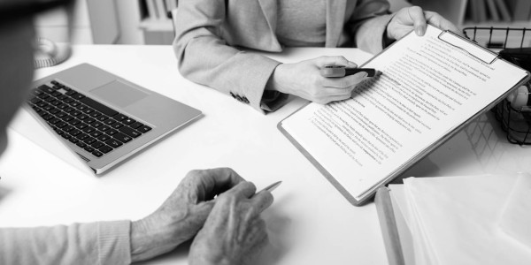 Derecho Mercantil / Abogados Mercantilistas Ambite · Cumplimiento de Normativas Derechos Consumidor